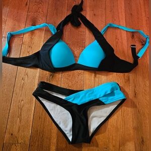 Black & Turquoise Women’s Halter Bikini Set